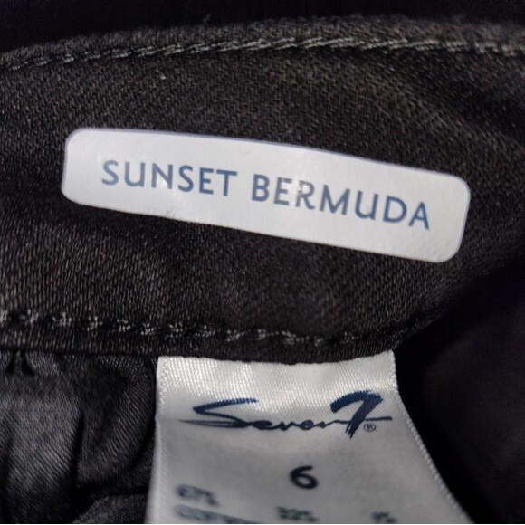 Seven7 Black Super Soft Stretch Rolled Cuff Sunset Bermuda Shorts Size 6 - Picture 8 of 11